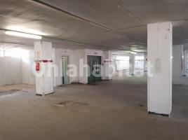 Nave industrial, 3827 m², Calle d'Isaac Peral