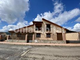 Houses (detached house), 309 m², almost new