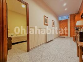 Houses (terraced house), 222 m², near bus and train, Calle CABRERA, 56