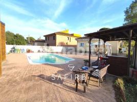 Casa (chalet / torre), 155 m², seminuevo, Zona