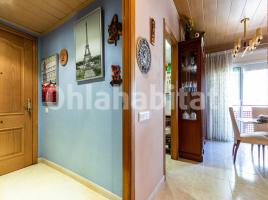 Flat, 119 m², almost new