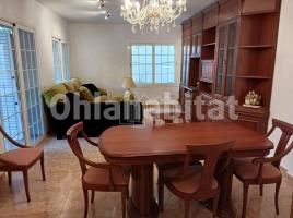 Houses (terraced house), 346 m², almost new, Zona