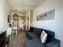 For rent flat, 40 m², near bus and train, Calle de Pujol