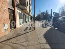 Local comercial, 403 m², seminou