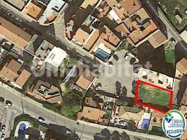 , 322 m², Calle del Pedraforca, 19