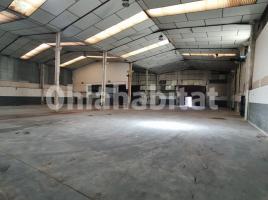 Nave industrial, 977 m²