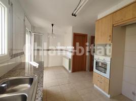 Houses (terraced house), 210 m², almost new, Calle Torres i Bages