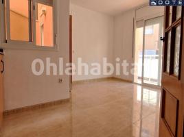 Flat, 66 m², almost new, Zona
