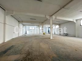 For rent industrial, 1150 m², Calle marina, 11