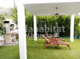 Houses (detached house), 234 m², almost new, Zona