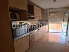 Flat, 79 m², almost new