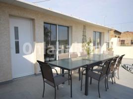 Houses (terraced house), 94 m², Calle Pujada, 23