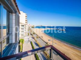 Duplex, 220 m², almost new, Paseo de Josep Mundet