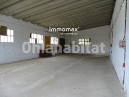 Industrial, 424 m², Zona