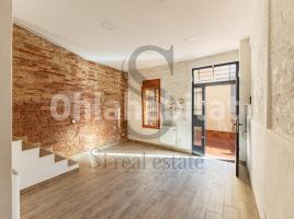 Houses (terraced house), 83 m², close to bus and metro, Calle Cerdà