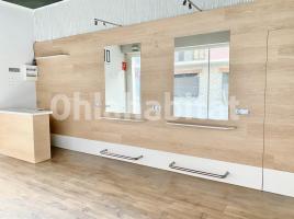 For rent business premises, 46 m², Avenida Reina Elisenda