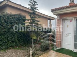 Houses (villa / tower), 273 m², almost new