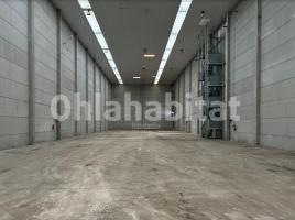 Nave industrial, 4690 m², seminuevo, Calle RIERA DE GUALBA