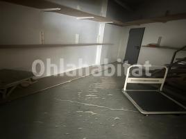 For rent otro, 89 m², near bus and train, almost new