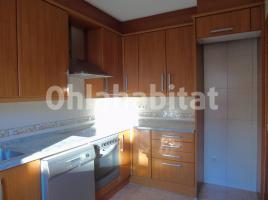 Flat, 104 m², almost new