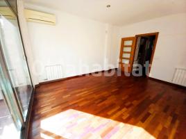 Houses (terraced house), 142 m², almost new