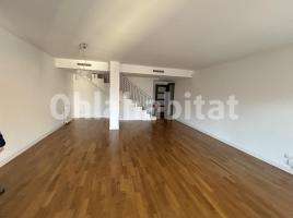 New home - Flat in, 150 m², near bus and train, new
