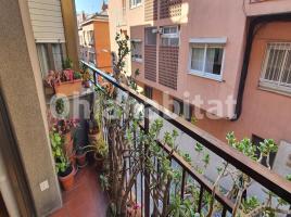 Flat, 92 m², close to bus and metro, Calle dels Albigesos