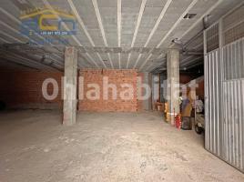 Local comercial, 212 m², seminuevo, Calle do Tambre