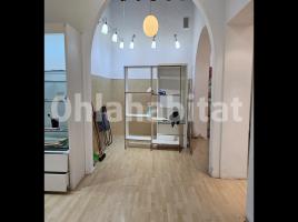For rent business premises, 120 m², near bus and train, Calle Sant Pau