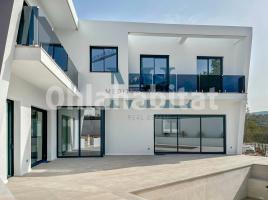 Obra nueva - Casa en, 322 m², nuevo, Calle Riera de Ribes, 18
