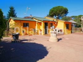 Houses (villa / tower), 169 m², almost new, Calle Calle 
