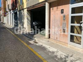 For rent parking, 10 m², almost new, Calle d'Enric Delaris