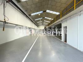 For rent industrial, 690 m², ALMERIA