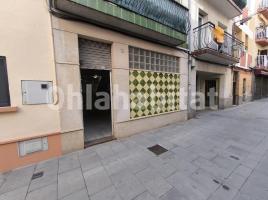 Alquiler local comercial, 83 m², cerca de bus y tren, Calle Sant Antoni de Pàdua