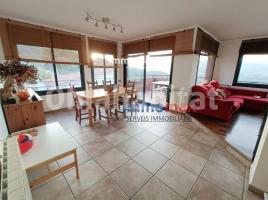 Houses (detached house), 303 m², almost new, Zona
