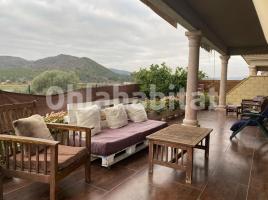 Houses (villa / tower), 210 m², almost new
