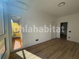 Louer apartament, 38 m², près de bus et de métro, Calle de Mallorca, 596