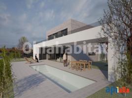 Rustic land, 635 m², Zona