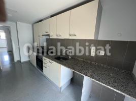For rent flat, 91 m², almost new