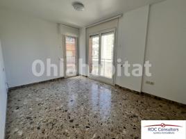 For rent flat, 113 m², near bus and train, Calle Pujada del Castell, 46