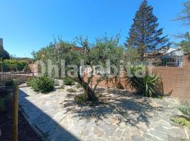 Houses (detached house), 494 m², almost new, Zona