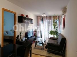 For rent flat, 70 m², Zona