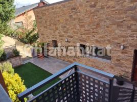 Houses (villa / tower), 226 m², almost new