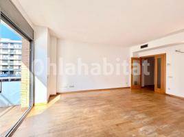 For rent flat, 126 m², close to bus and metro, Calle de Pere IV, 192