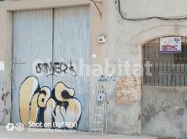 , 3700 m², Avenida Mossèn Cinto Verdaguer, 1