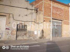 , 3700 m², Avenida Mossèn Cinto Verdaguer, 1