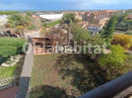 Houses (terraced house), 260 m², almost new, Zona
