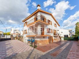 Houses (villa / tower), 551 m², Calle Sta Magdalena, 34