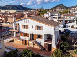 Houses (villa / tower), 551 m², Calle Sta Magdalena, 34