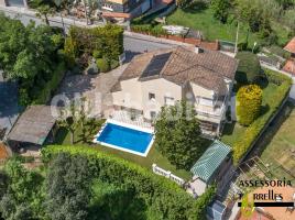 Houses (villa / tower), 164 m², Avenida Segona